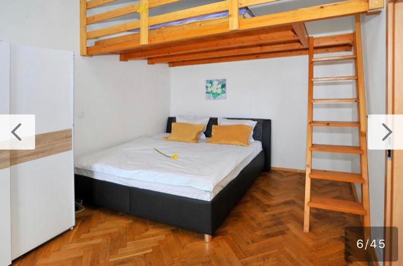 Condo Vinohrady II room 4